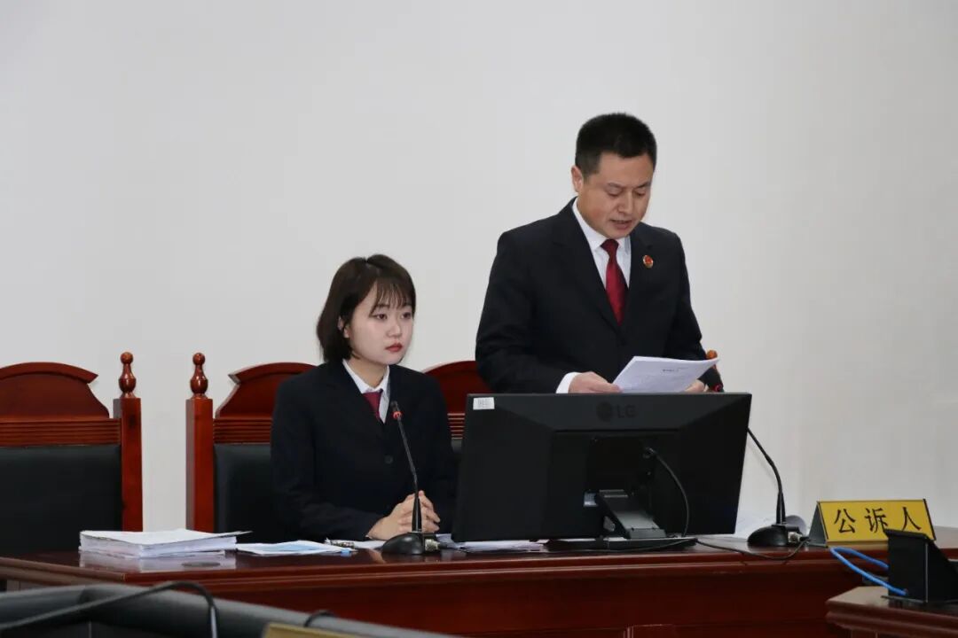 以“听”促改 以“评”提质——省检察院辽西片区指导组赴建昌开展听庭评议活动